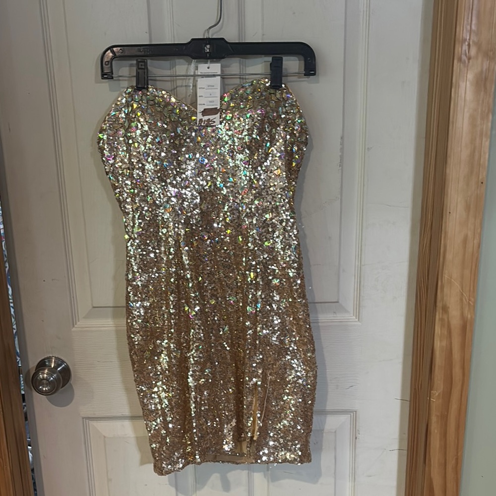 Anny Lee Gold Sequin Mini Dress - Homecoming
